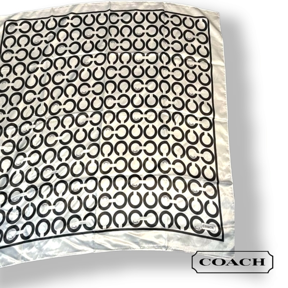 Coach Authentic Scarf Great condition 34" x 35" - Picture 3 of 5